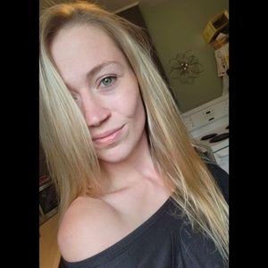 Meet your Posher, Brenna